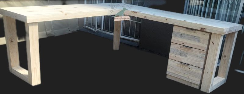 2M x 2M x L-Shape Double Volume desk - Image 2