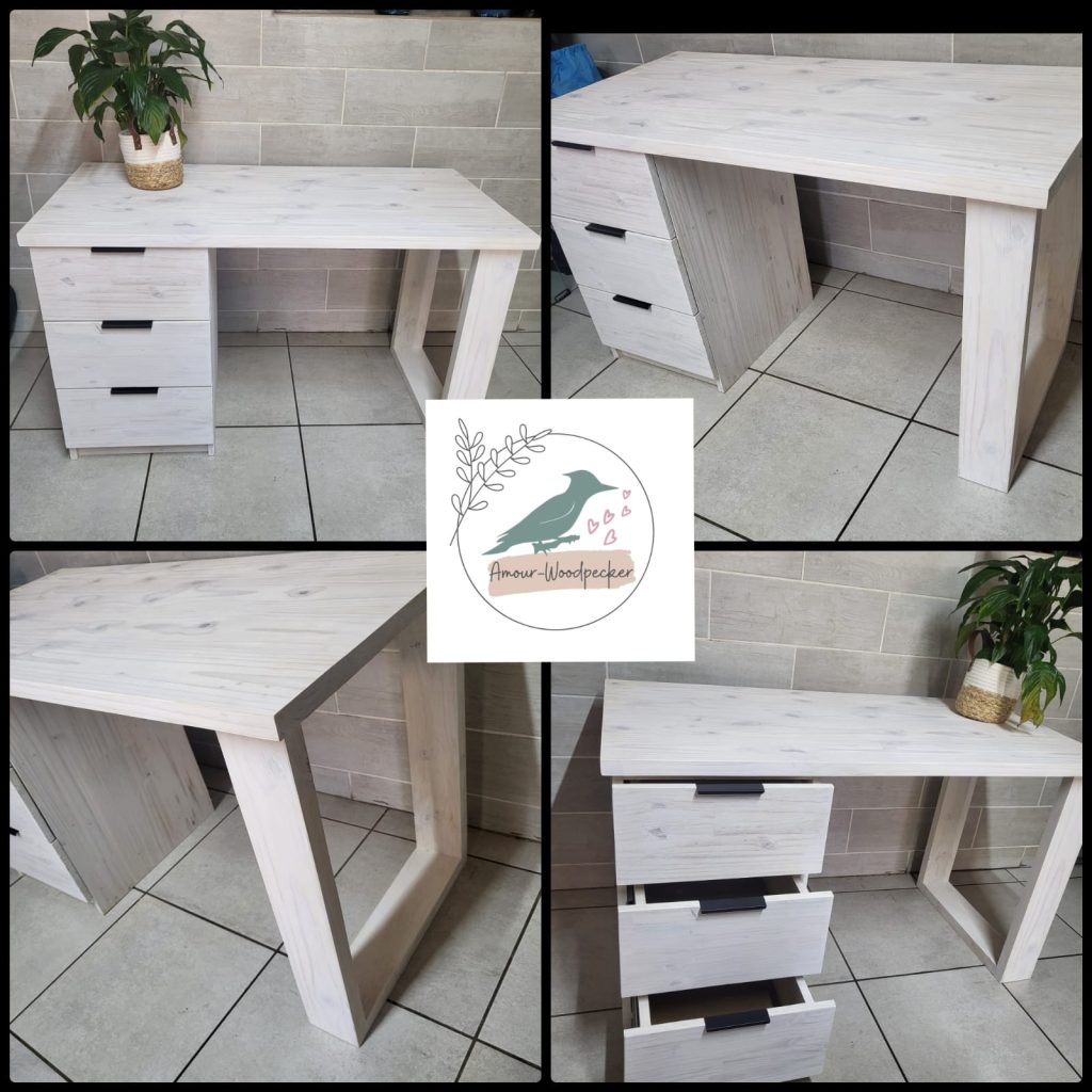 Mini Colleen Desk - Image 2