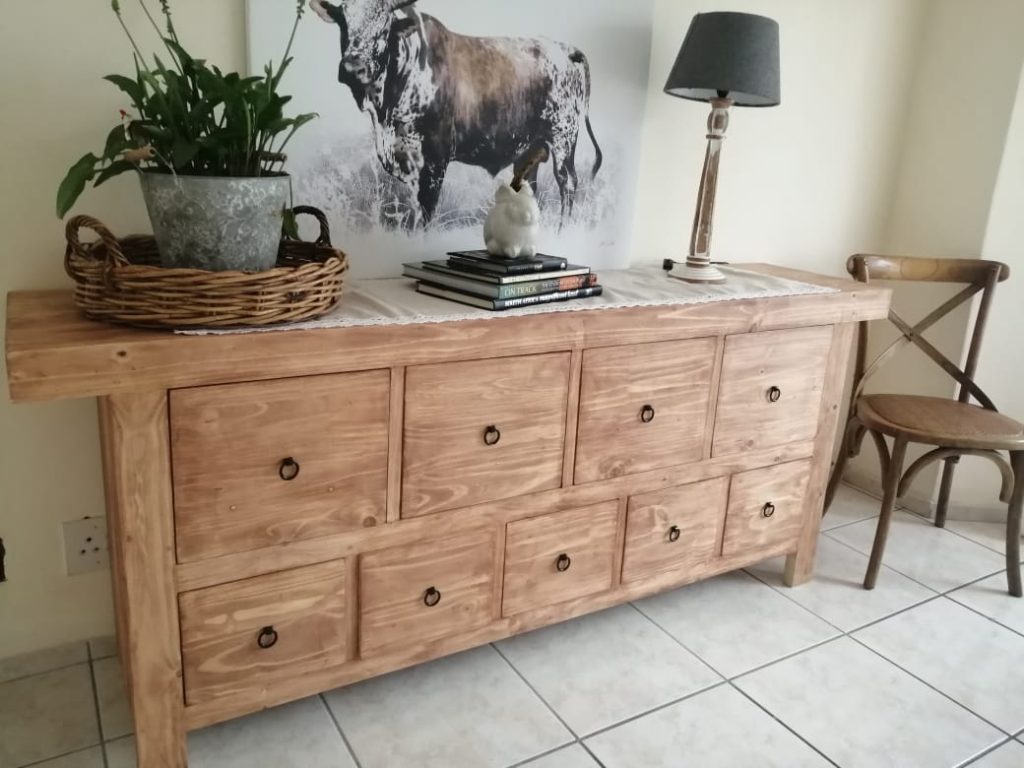 Farmstyle Double Wood Server 9 Drawers