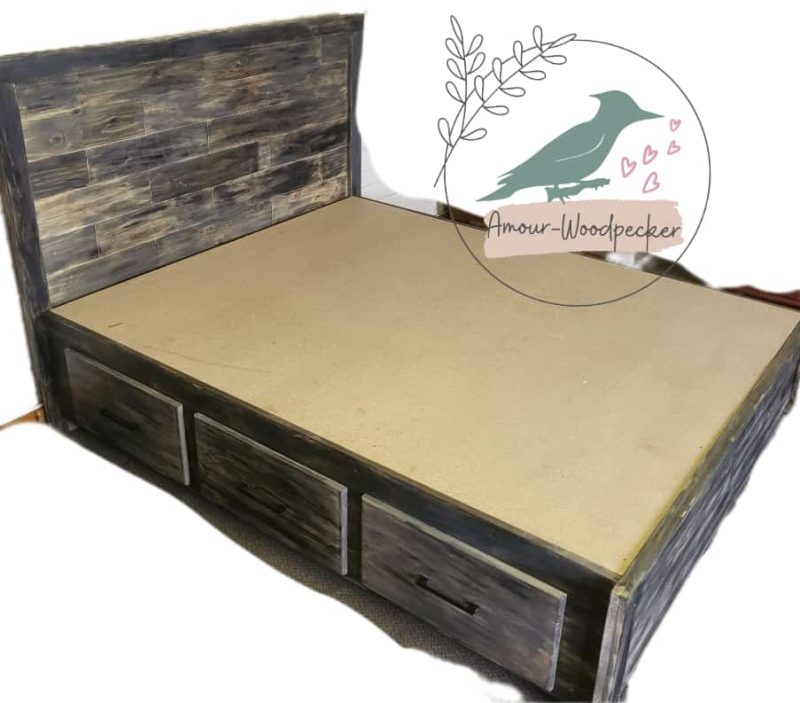 Rustic blocked bed