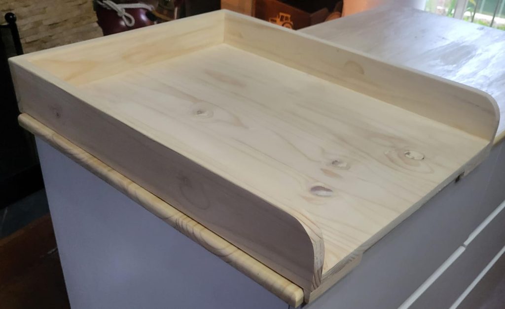 Wood changing tray
