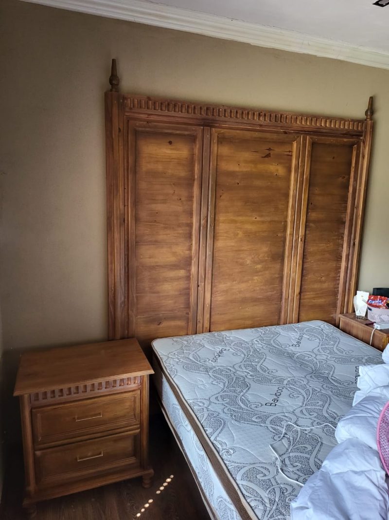 King Landi headboard - Image 2