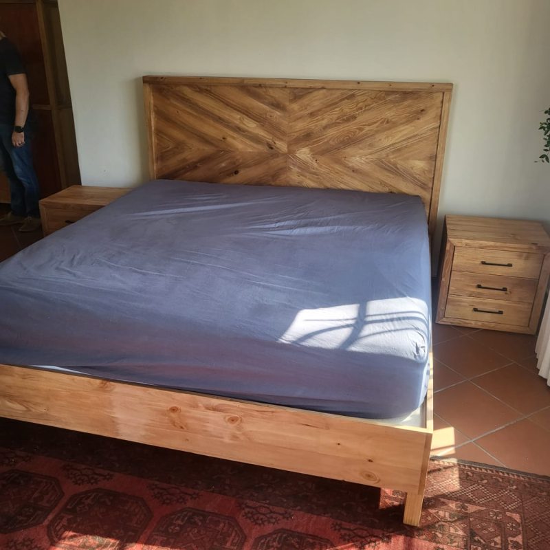 King size Chevron bed