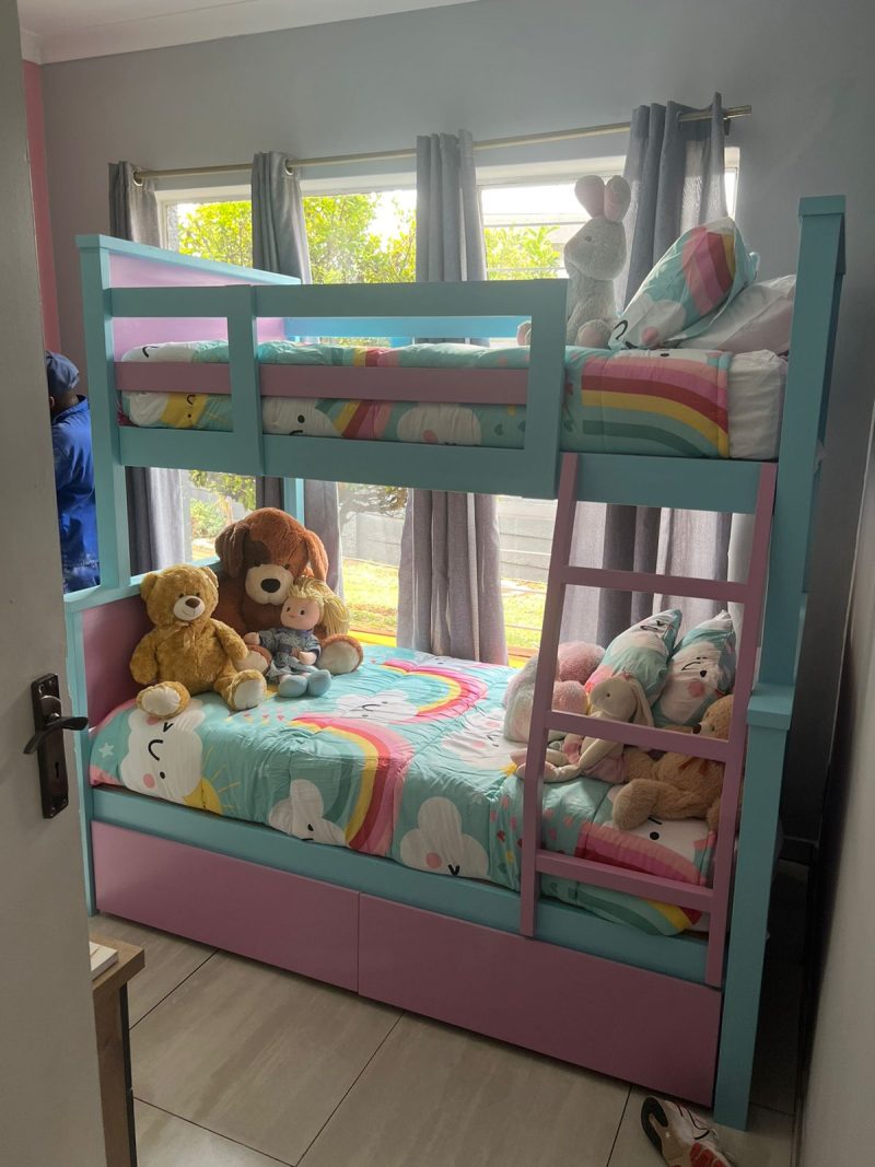 Candy floss bunked bed