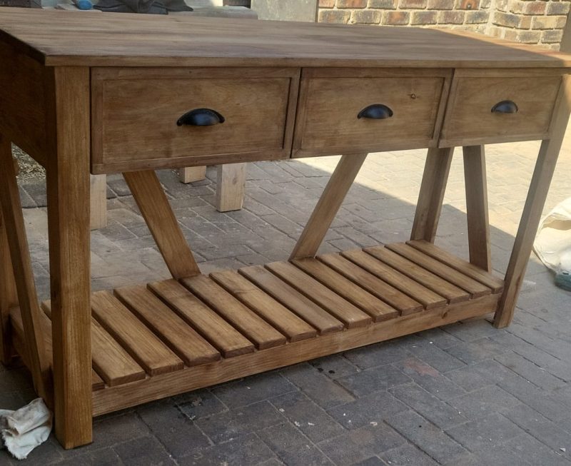 Michaela 3 Drawer Server