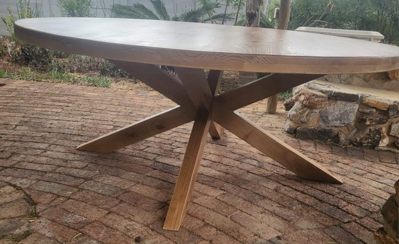 Nicolas modern round table - Image 2